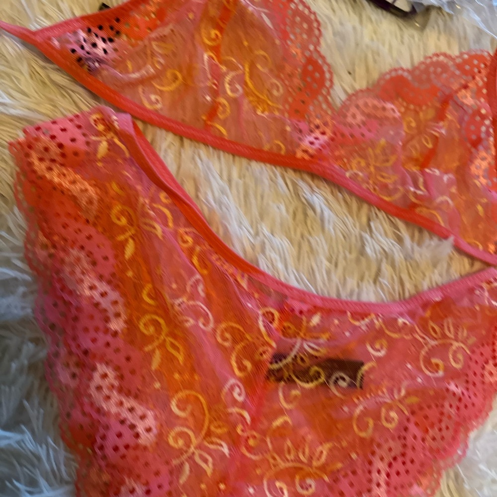 NWT new yandy lavish kitten bralette set - lace - coral size XL extra large